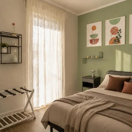 Oceanomare Sea View Apartment *